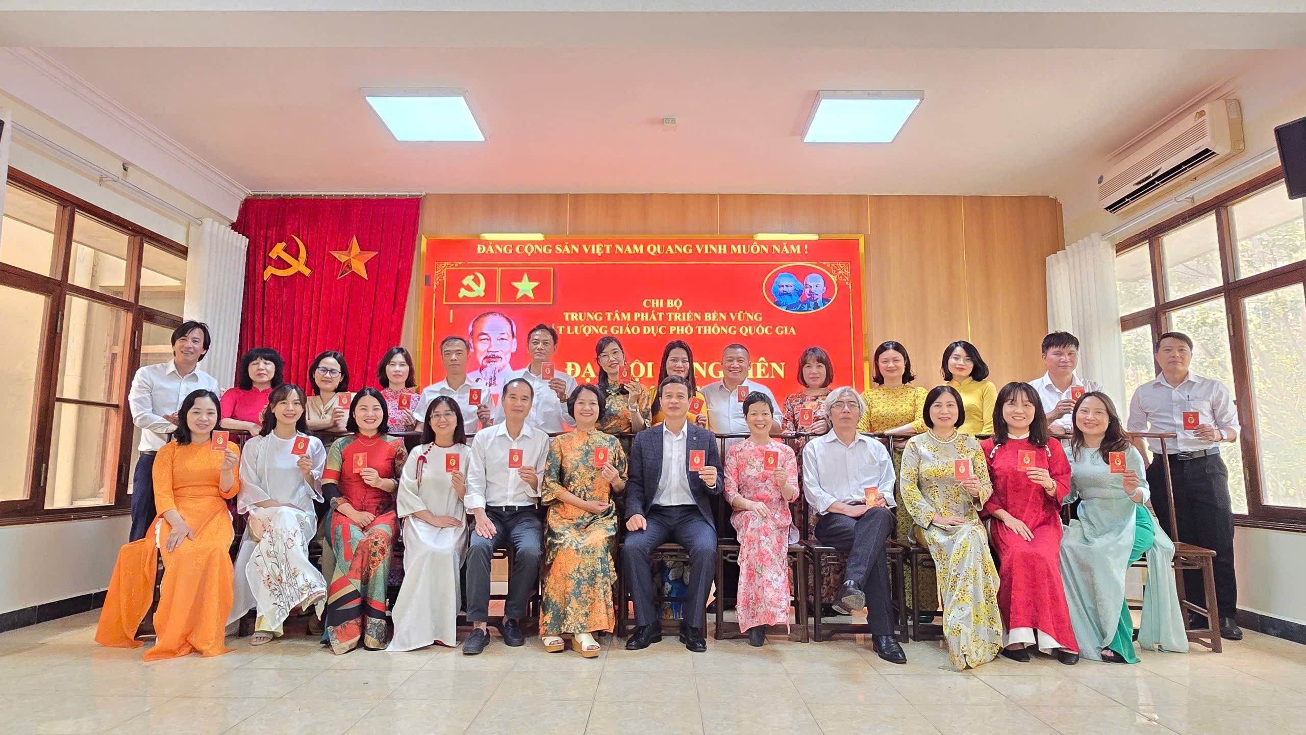 Tổ chức thành công Đại hội Chi bộ Trung tâm phát triển bền vững chất lượng giáo dục phổ thông Quốc gia nhiệm kỳ 2025-2027
