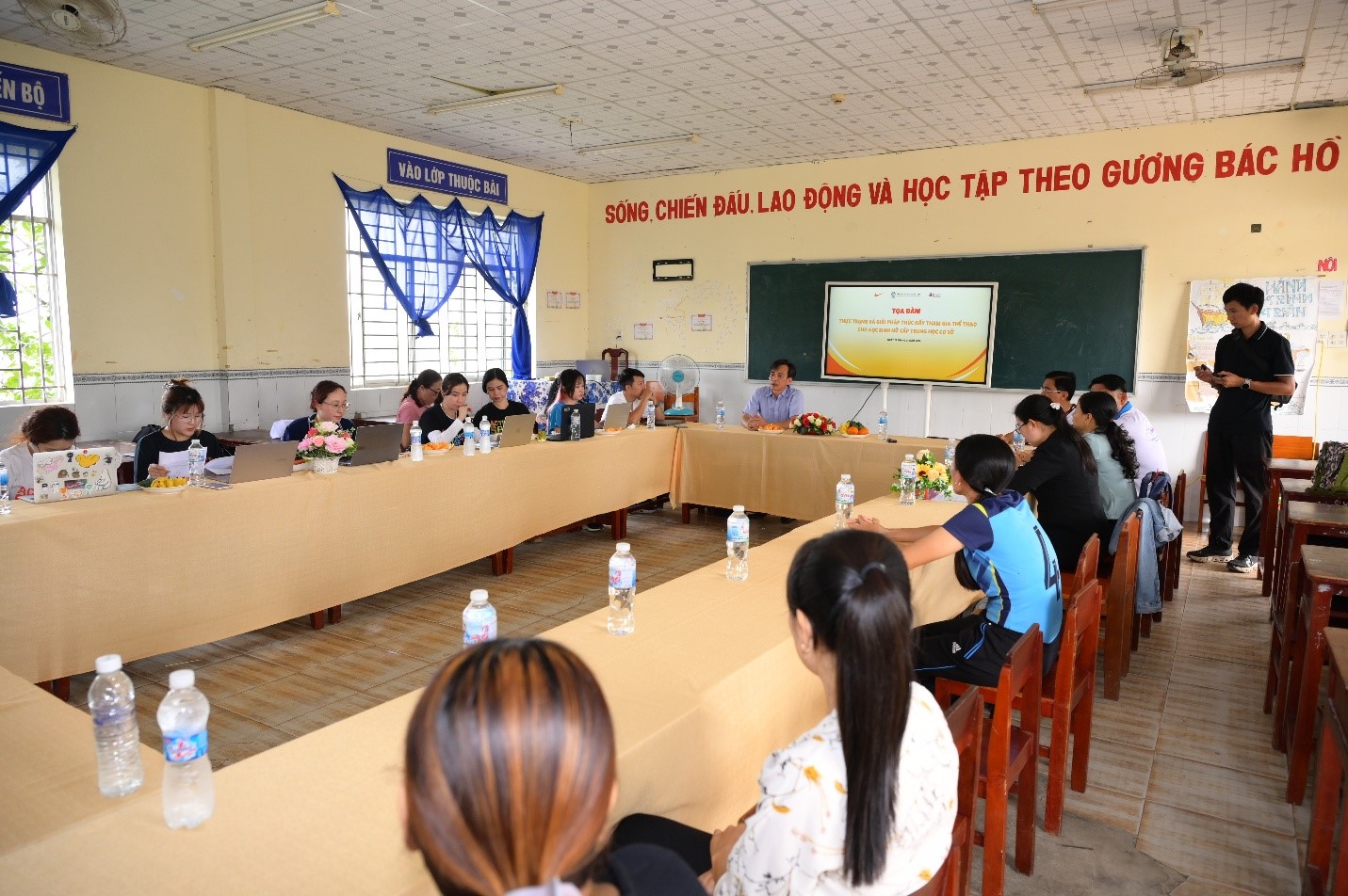 Khảo sát thực trạng tham gia thể thao của học sinh nữ và tổ chức ngày hội “Nữ sinh năng động” tại thành phố Cần Thơ